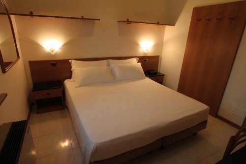 Street Hotel Comacchio Exterior foto